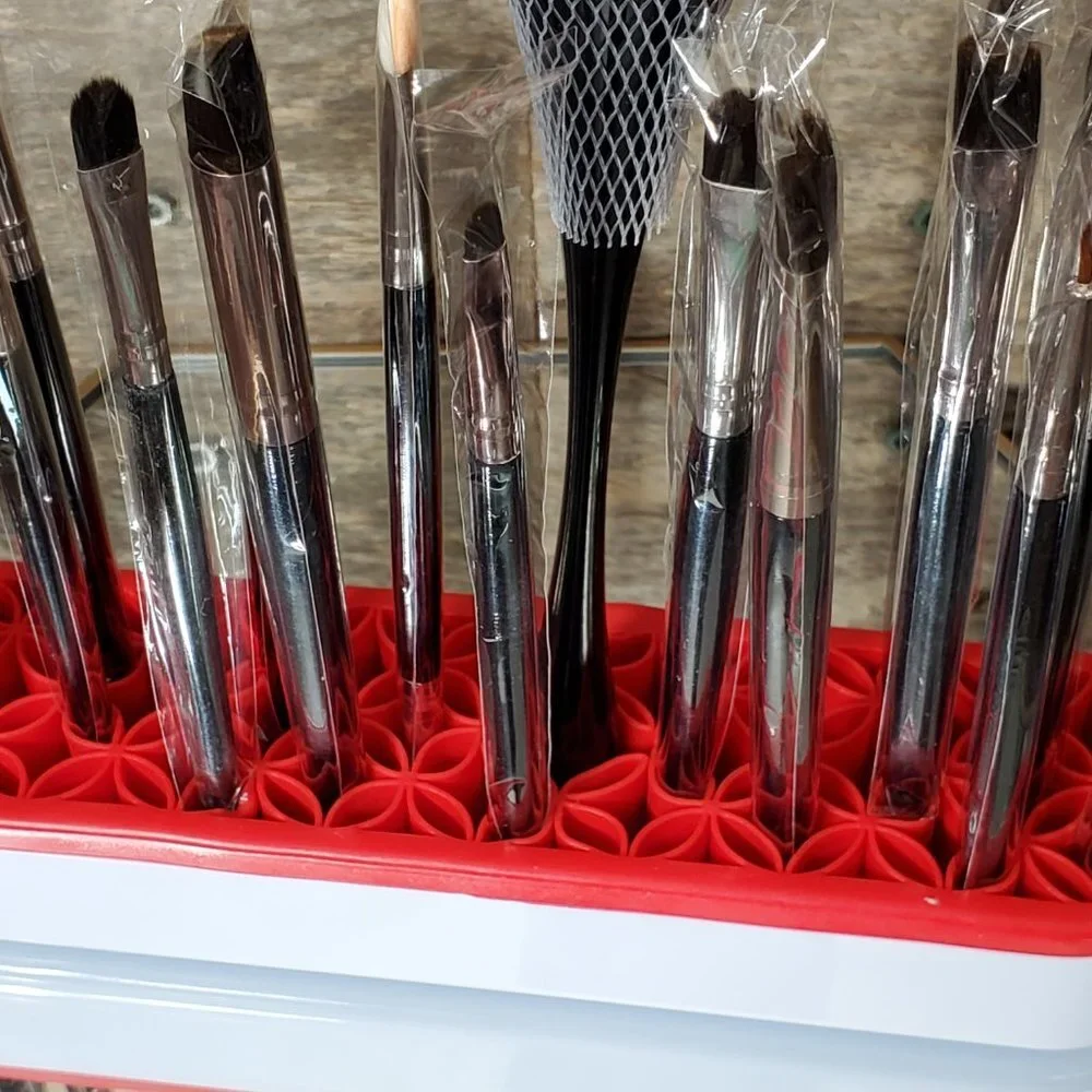 Makeup Brush Organizer- Red -Flexible-Portable-Silicone